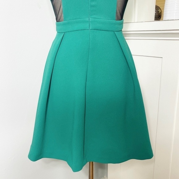 BCBGeneration Mesh Cutout Pleated Mini Party Dress Emerald Green 4 Small - Picture 8 of 12